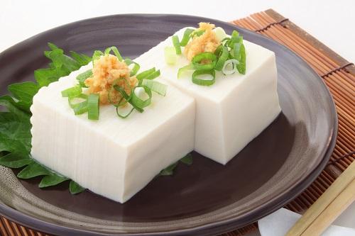豆腐で太る理由と痩せる食べ方！成分とうれしい機能を解説